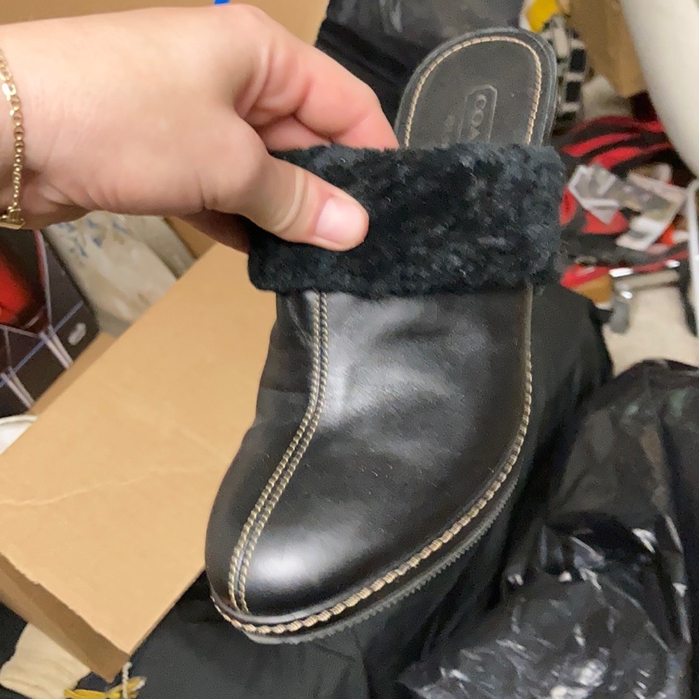 Coach shearling clogs